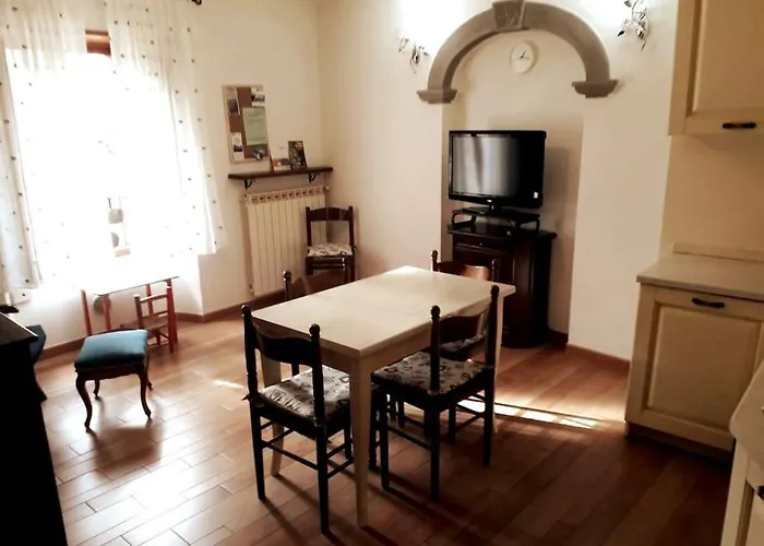 Apartment Nel Centro Storico Di Fiumalbo